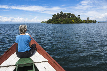 Rwanda, Province de l’Ouest, Karongi (anciennement nommée Kibuye), lac Kivu, découverte en bateau des ilots au large de Kibuye