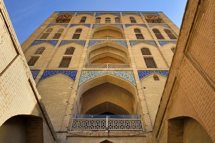 Iran, Isfahan Province, Isfahan, naghsh-i jahan square also known as Imam Khomeiny square, Ali Qapu palace