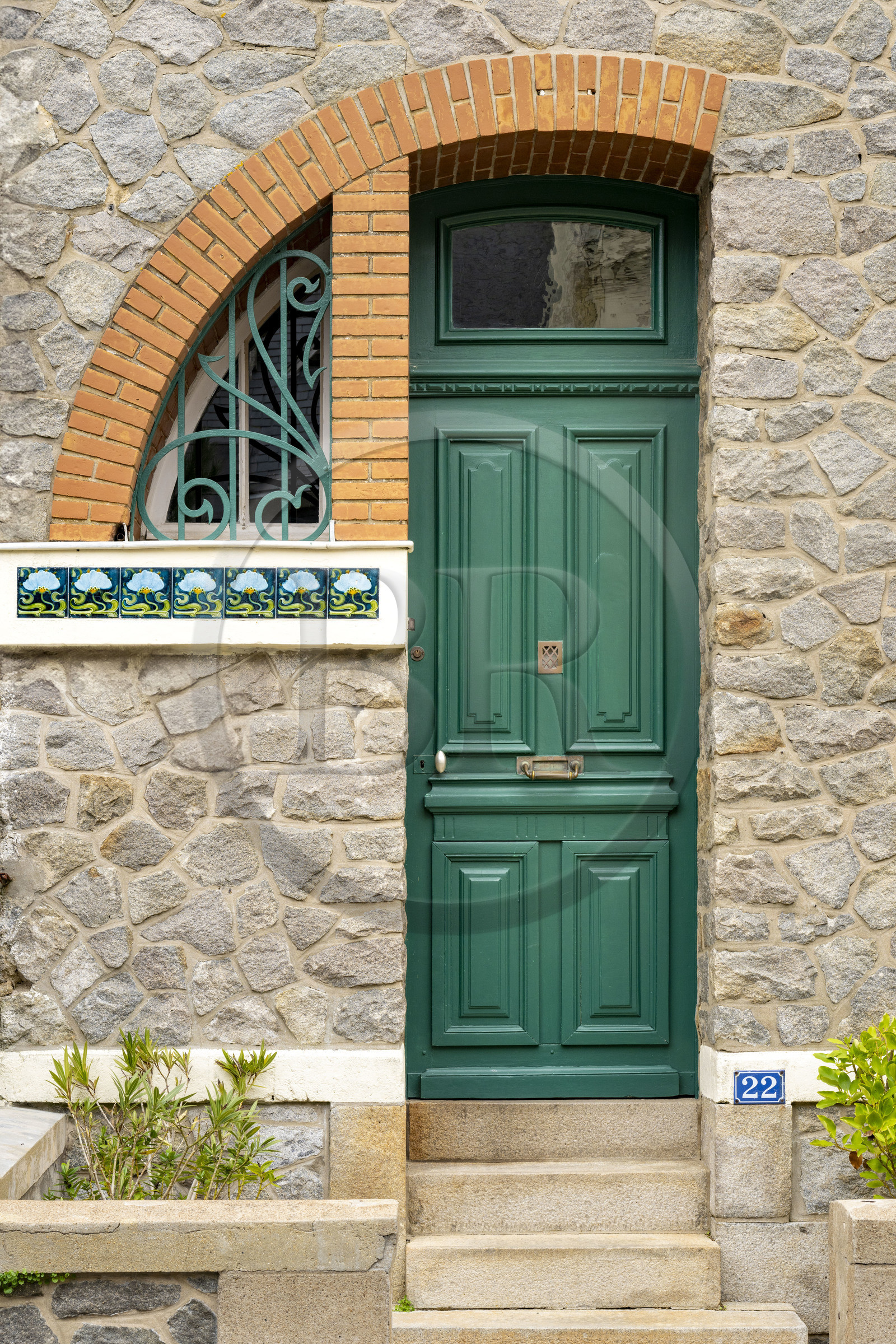 France, Loire-Atlantique (44), Saint-Nazaire, quartier de la Havane non loin du front de mer, épargné par les bombardements de la deuxième guerre mondiale, avec ses villas et ses rues calmes, il raconte la ville des années 1900, maison Art Nouveau avenue de la Havane