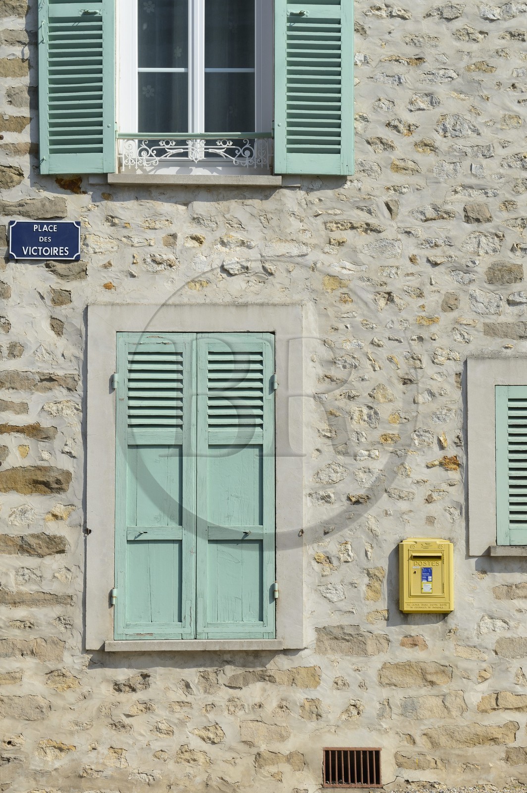 France, Seine-et-Marne (77), village de Maincy qui jouxte le domaine du château de Vaux-le-Vicomte, boite aux lettres