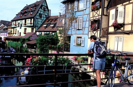 France, Haut Rhin, Colmar, little Venice, district of the Krutenau and the river Lauch