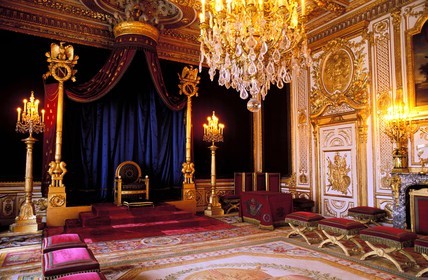 France, Seine et Marne, Chateau de fontainebleau, Grands appartements des souverains, throne room (Napoleon)