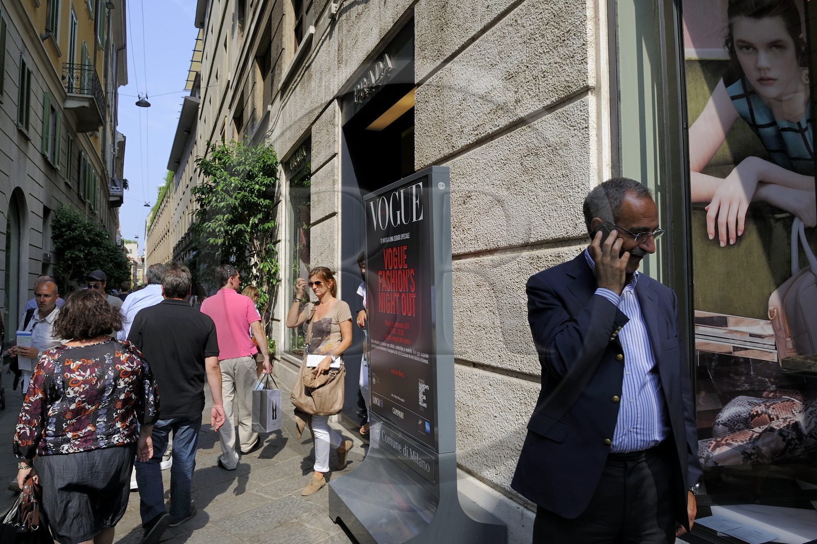 Italie, Lombardie, Milan, Quadrilatère de la mode, boutique de luxe Via della Spiga