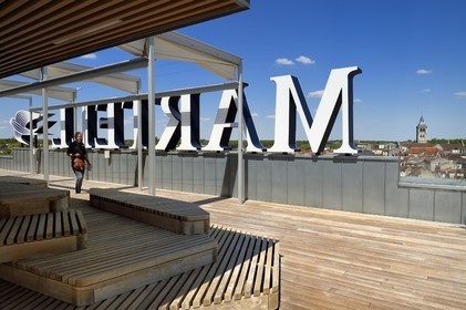 France, Charente (16), Cognac, Fondation d’Entreprise Martell, institution culturelle pluridisciplinaire (art, design et craft, architecture, musique, danse…), le rooftop