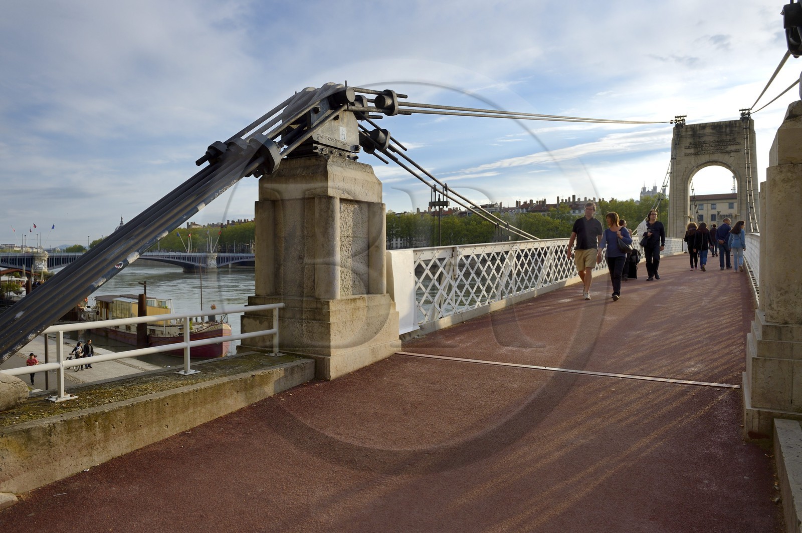 France, Rhône (69), Lyon, les berges du Rhône, la passerelle du Collège sur le Rhône