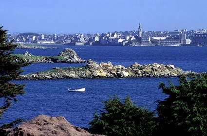 France, Finistère (29), Roscoff vue depuis île de Batz