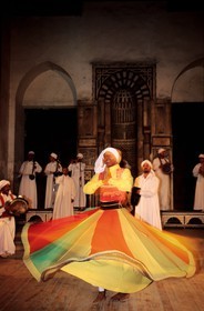 Egypte, Le Caire, Mausolée de El-Ghouri, derviches tourneurs