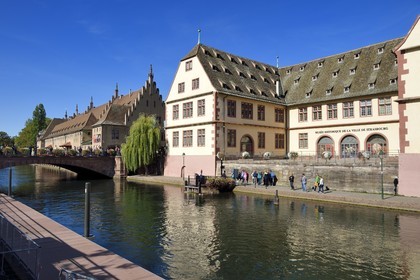 France, Bas Rhin, Strasbourg, old town listed as World Heritage by UNESCO, banks of Ill River, the Ancienne Douane (Old Customs house) on the left and the Historical Museum on the right