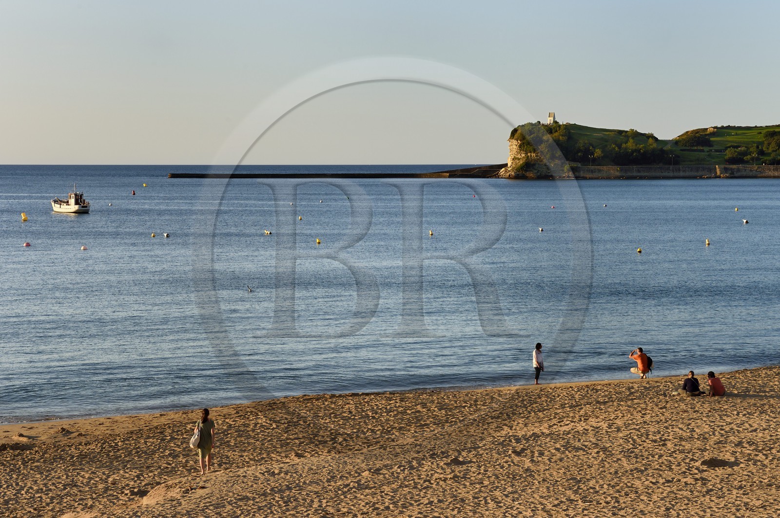 France, Pyrenees Atlantiques, Basque Country, Saint Jean de Luz, the beach and the Pointe de Sainte Barbe