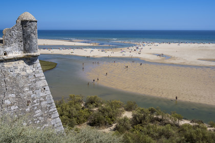 Portugal, Algarve, Ria Formosa Nature Park, Tavira, fortress of the village of Cacela Velha