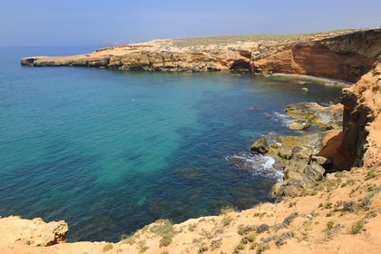 Maroc, région de l'Oriental, falaises de la Mer Rouge à l'ouest de Mediterrania Saïdia