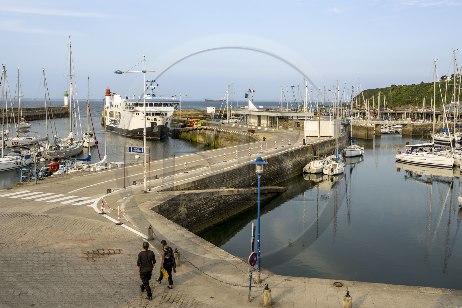 France, Morbihan (56), Ile de Groix, Port Tudy, le ferry dans le port