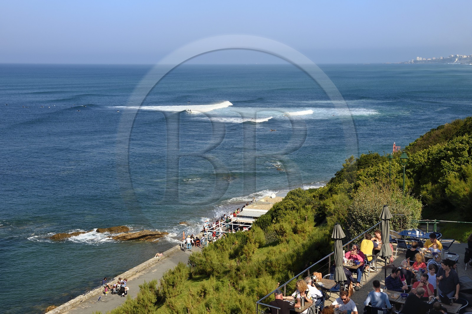 France, Pyrénées-Atlantiques (64), la côte du Pays-Basque, Guéthary, spot de surf