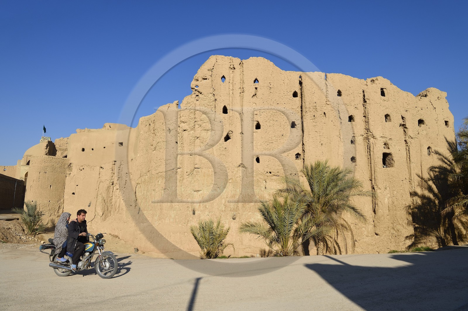 Iran, Province d'Ispahan, désert du Dasht-e Kavir, région de Khur et Biabanak, Bayazeh, l'ancien chateau qui pouvait abriter les habitants de la ville en cas d'attaque dans ses 700 chambres