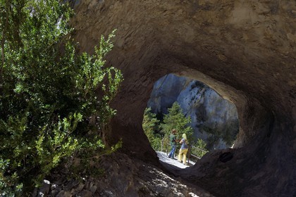 France, Alpes-de-Haute-Provence (04), Parc Naturel Régional du Verdon, les Gorges du Verdon en contrebas du village de Rougon et du Point Sublime