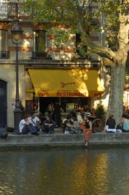 France, Paris (75), canal Saint-Martin,  bistro du quai de Jemmapes