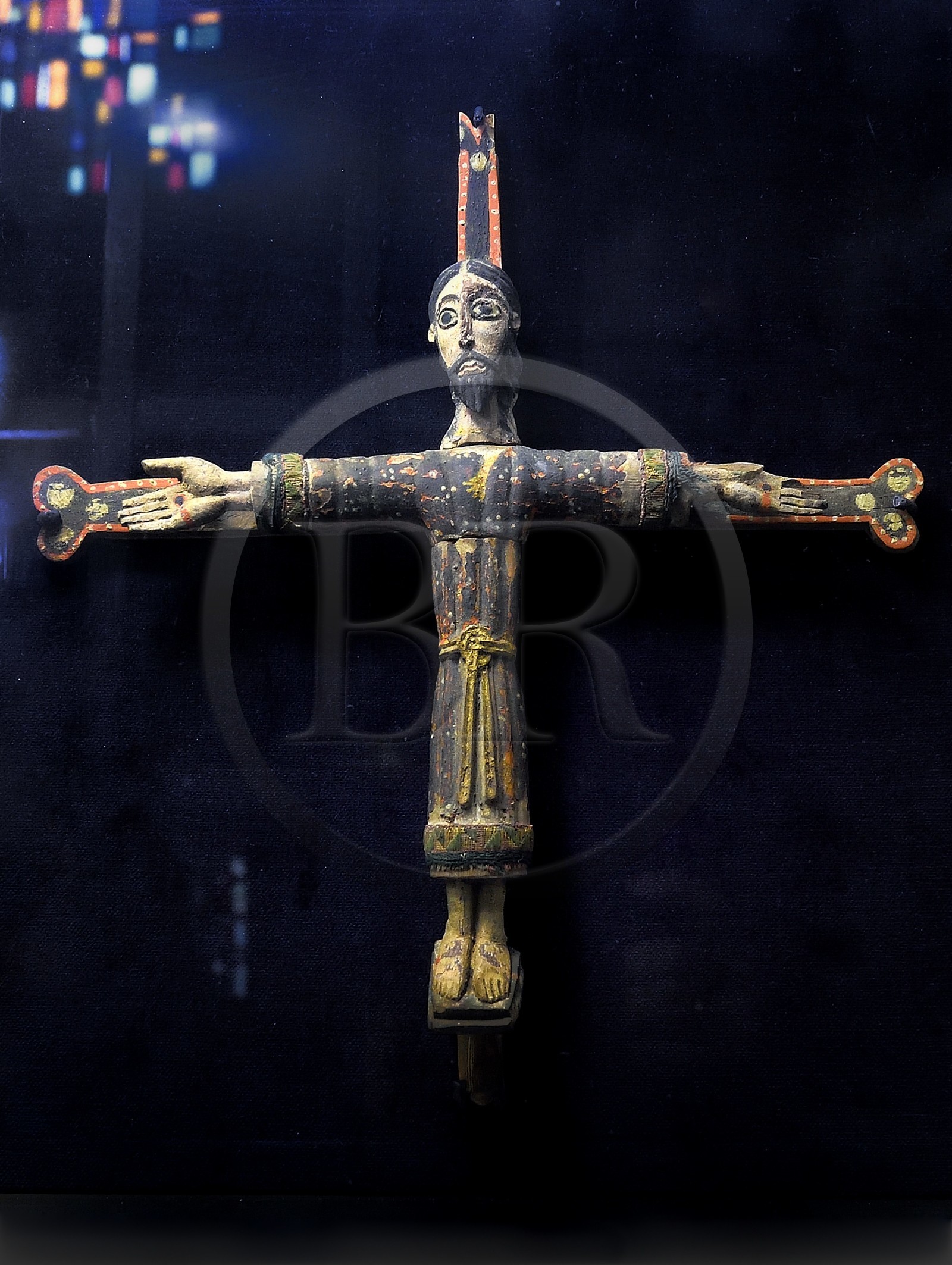 France, Haute-Loire (43), Aiguilhe, commune limitrophe du Puy-en-Velay, étape classée Patrimoine Mondial de l'UNESCO dans le cadre des chemins de Compostelle, la Chapelle Saint-Michel d'Aiguilhe, Christ roman du XIe siècle