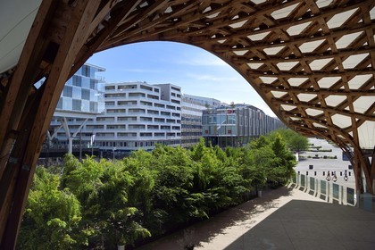 France, Moselle, Metz, Amphitheatre district, Centre Pompidou Metz, art center designed by architects Shigeru Ban and Jean de Gastines