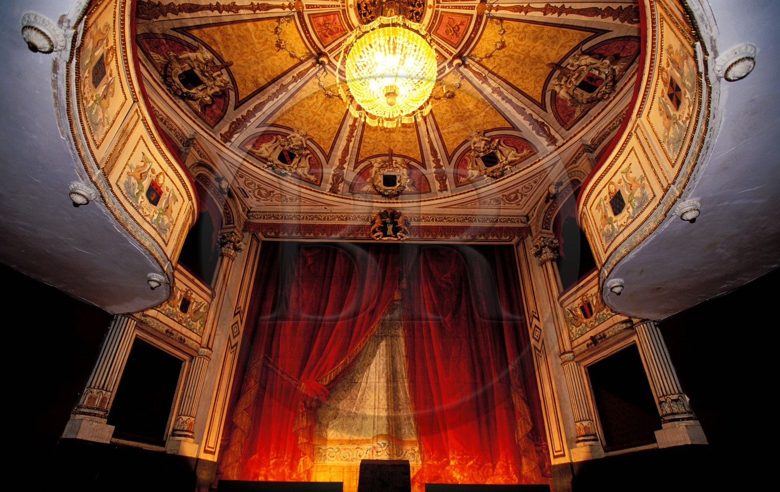 France, Saône-et-Loire (71), château de Digoine (XVIII ème siècle), petit théatre italien privé