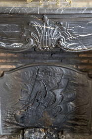France, Loire Atlantique, Nantes, shipowner's house on 10 Quai Turenne on the former Ile Feydeau, marble fireplace