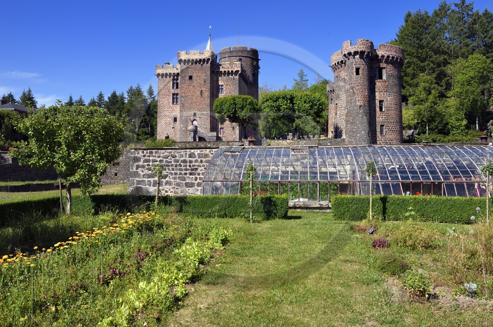 France, Puy-de-Dôme (63), Pontgibaud, Chateau-Dauphin, forteresse du XIIe siècle