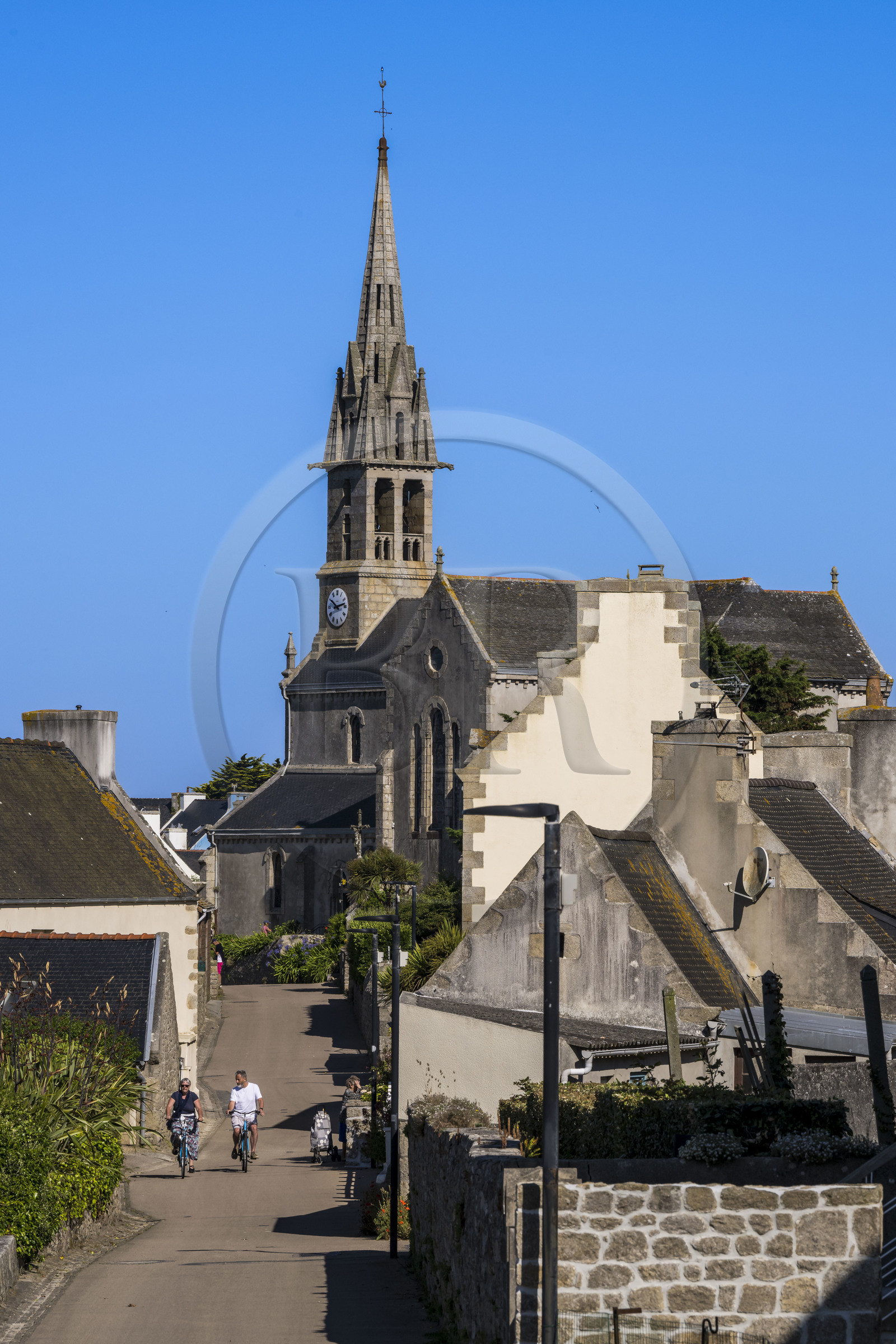France, Finistère (29), Iles du Ponant, Ile de Batz, l'église Notre-Dame-du-Bon-Secours dans le Bourg