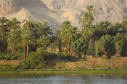 Egypt, Upper Egypt, Nile Valley, fishing barque on the Nile river between Luxor and Esna