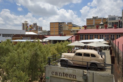 South Africa, Gauteng Province, Johannesburg, Maboneng district, Arts on Main, multi-discipline arts centre in a renovated warehouse that was originally built in 1911, mixing art galleries, bookstores, restaurants and trendy shops
