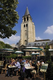 France, Paris (75), église Saint-Germain, place Saint-Germain-des-Prés, terrasse du Café de Flore