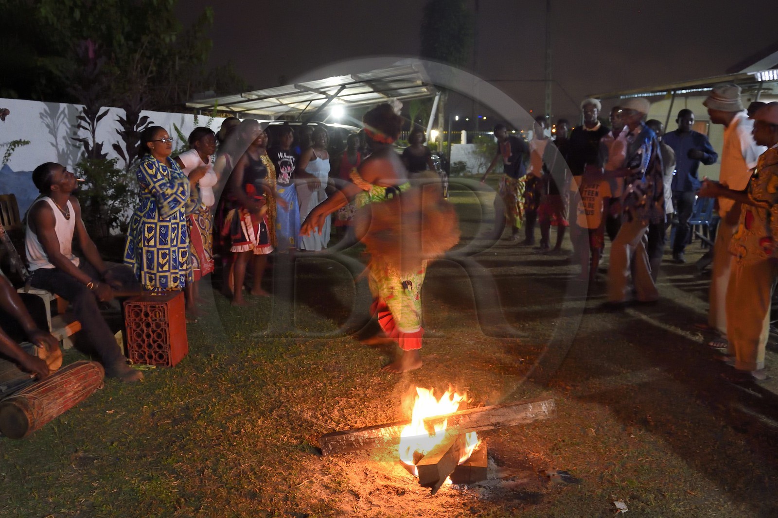 Gabon, Libreville, danses traditionnelles à l'occasion d'un mariage