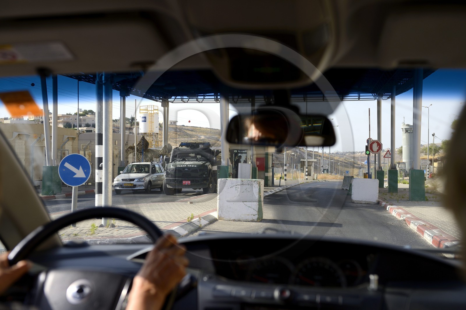 Israel, checkpoint near Har 'Homa in southeastern Jerusalem, a new colony founded in 1997