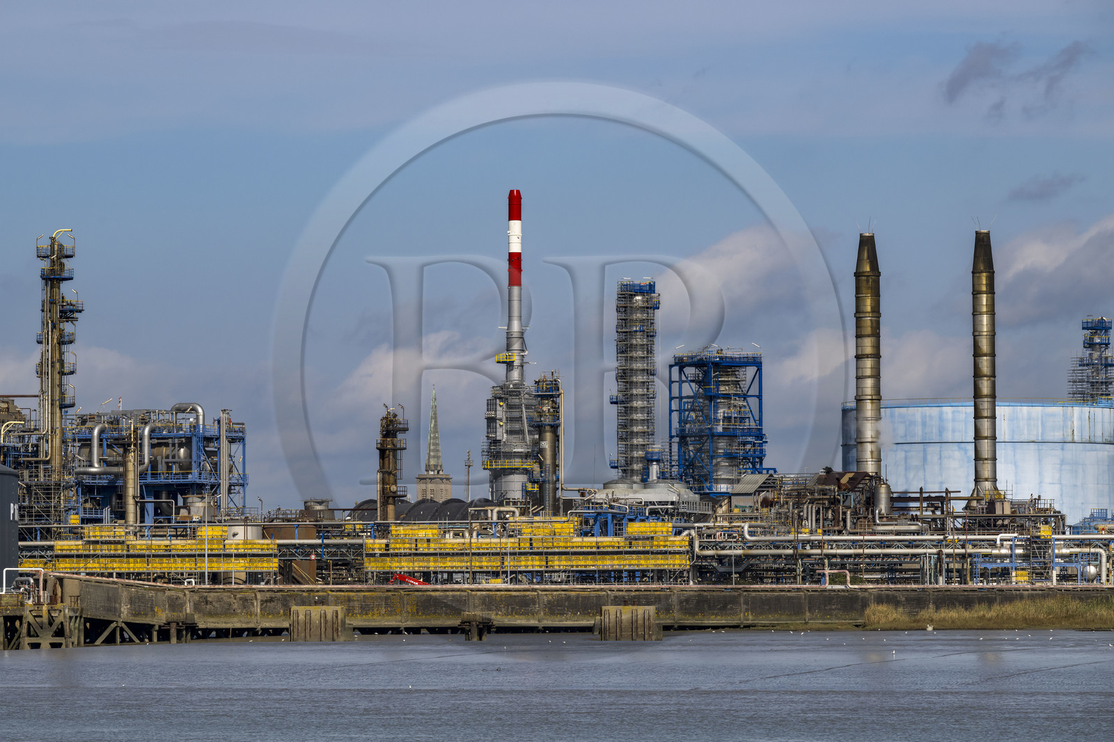 France, Loire-Atlantique (44), Estuaire de la Loire, Saint-Nazaire, le terminal pétrolier et raffinerie Total Energie de Donge
