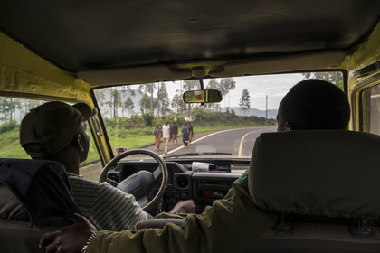 Rwanda, Province de l’Ouest, Mwaga, sur la route Nationale 6 en direction du Parc National de Nyungwe