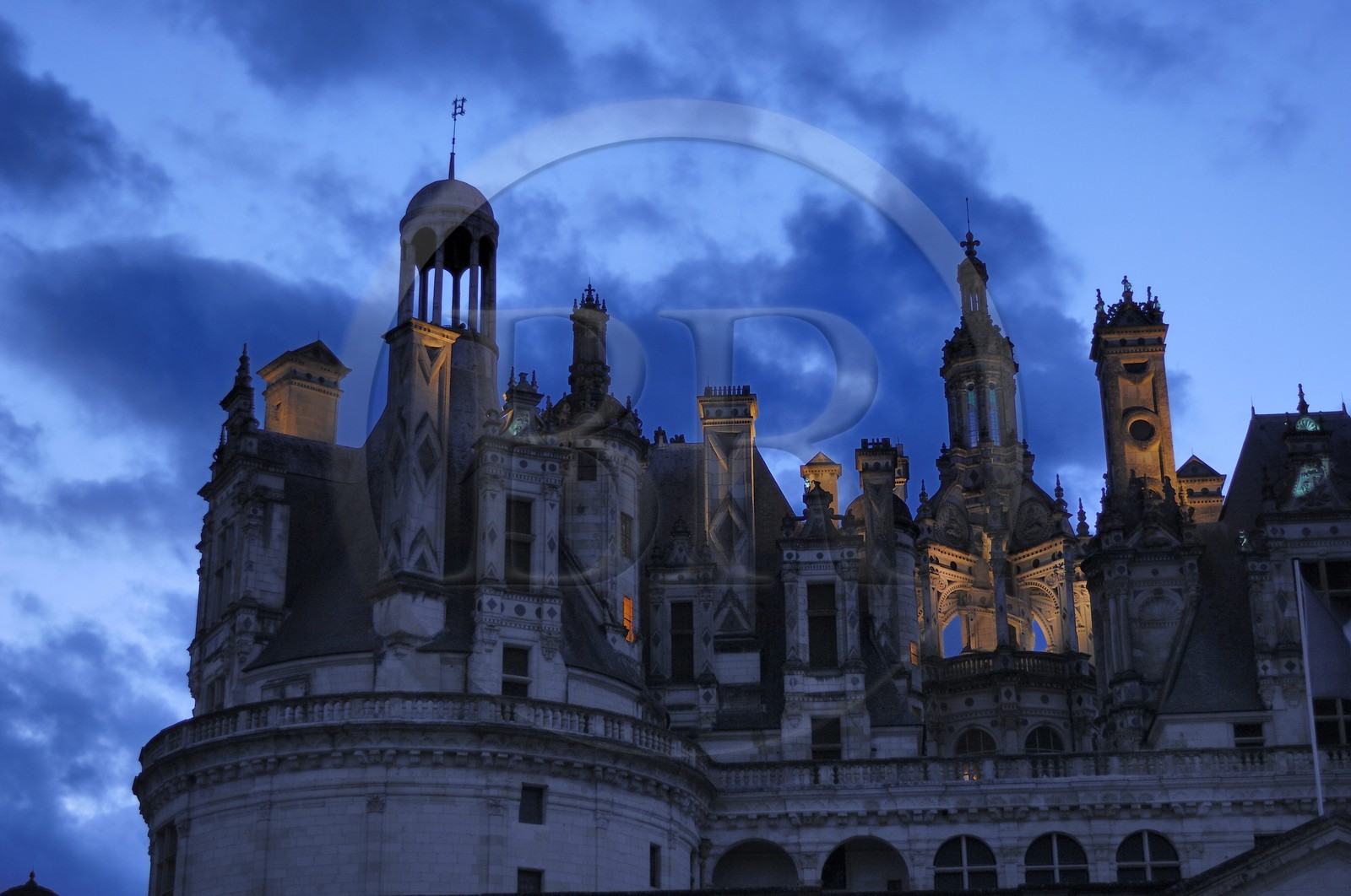 France, Loir et Cher (41), Vallée de la Loire classée Patrimoine Mondial de l' UNESCO, château de Chambord de nuit France, Loir et Cher (41), Vallée de la Loire classée Patrimoine Mondial de l' UNESCO, château de Chambord de nuit
