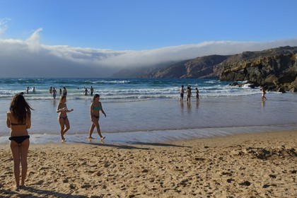 Portugal, région de Lisbonne, Cascais, petite plage sauvage de Abano au nord de la plage de Guincho sur la côte d'Estoril