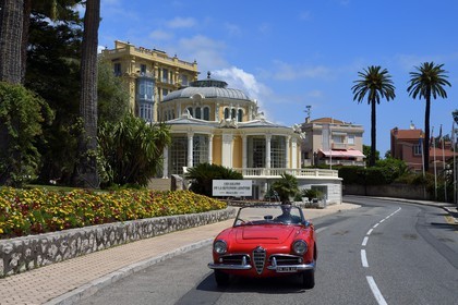 France, Alpes-Maritimes, Beaulieu-sur-Mer, collection convertible Alfa Romeo Giulietta on the Basse Corniche road