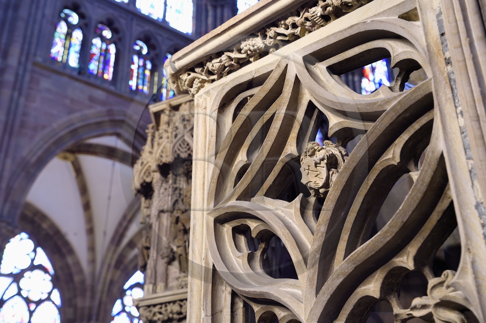 France, Bas-Rhin (67), Strasbourg, vieille ville classée au Patrimoine Mondial de l'UNESCO, la cathédrale Notre-Dame, la chaire du grand prédicateur Geiler de Kaysersberg réalisée par le sculpteur Hans Hammer en 1485, son signe lapidaire (marque de tacheron)