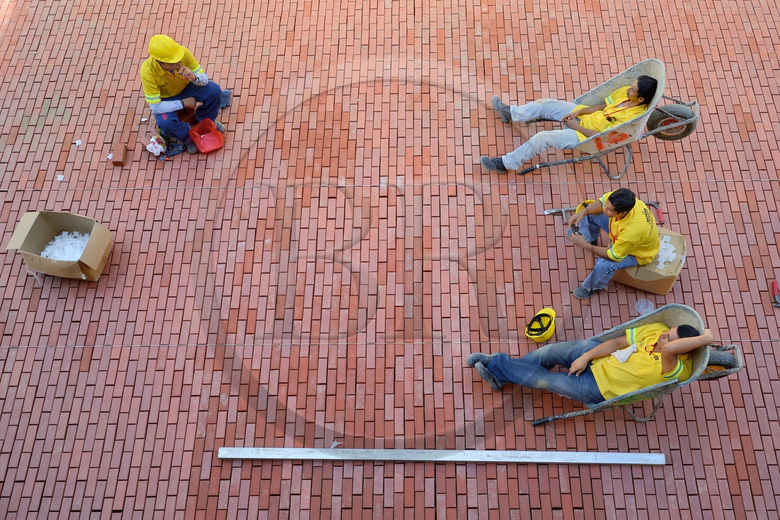 Panama, Panama City, district historique classé Patrimoine Mondial de l'UNESCO, quartier de Casco Antiguo (Viejo), temps de repos pendant des travaux de pavage
