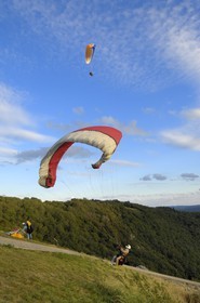 France, Calvados, Suisse normande (Norman Switzerland), Clecy, paragliding from the Road of the Crests overlooking the Orne river valley
