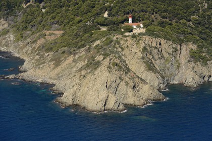 France, Var, Corniche des Maures, Le Lavandou, Cap Bénat, Cap Blanc lighthouse (aerial view)