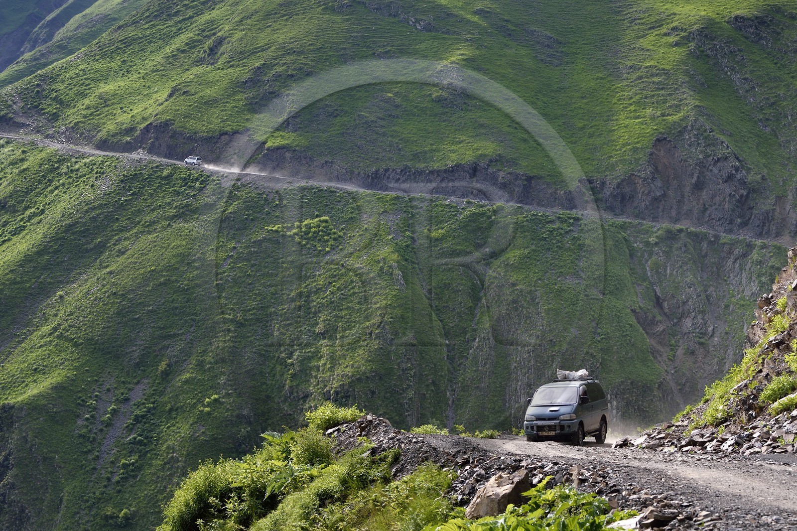 Géorgie, Kakheti, region de Touchétie, la très spectaculaire piste qui relie Telavi à Omalo en passant par le Col d'Abano à 2826 mètres
