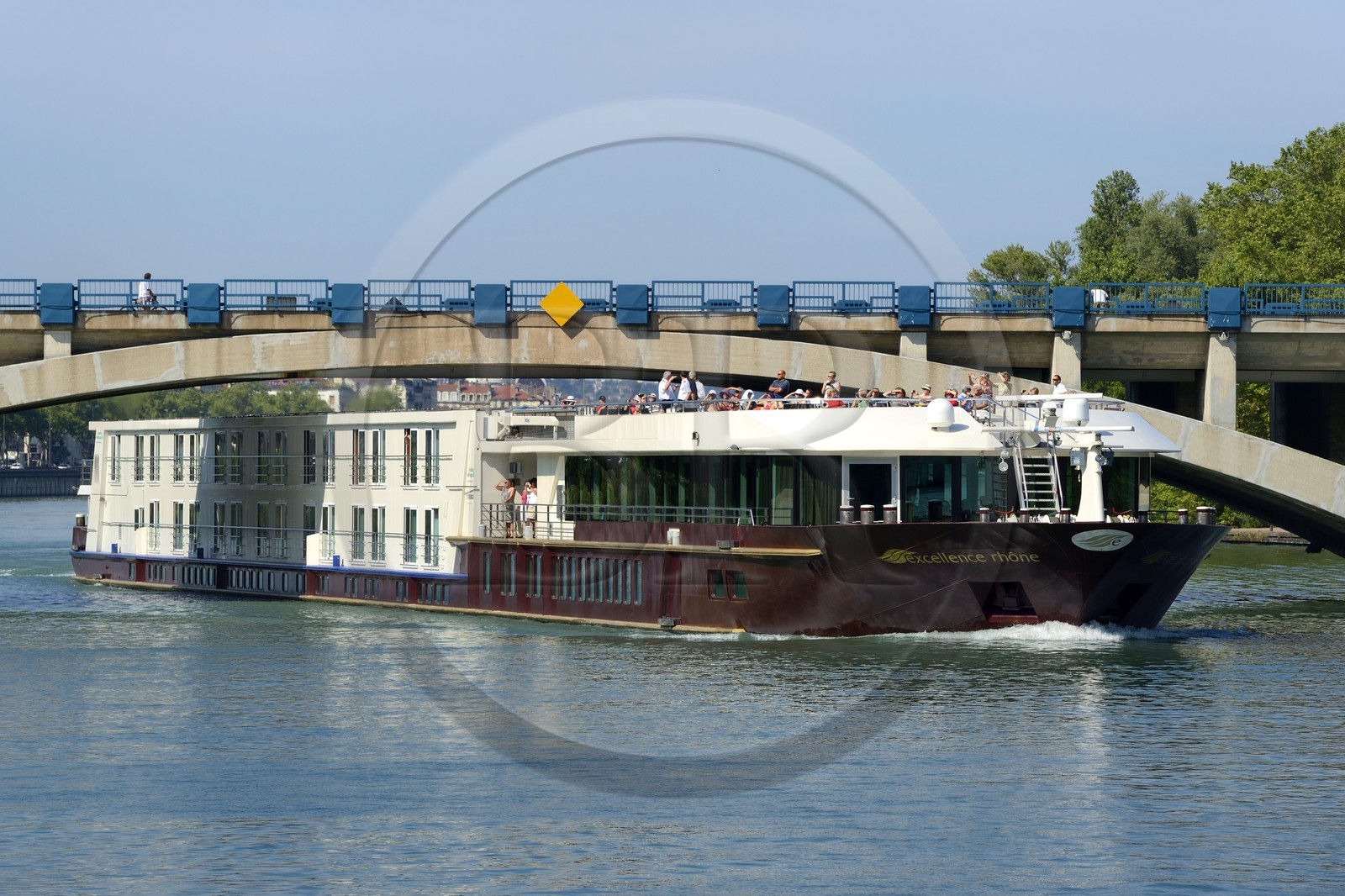 France, Rhône (69), Lyon, bateau de croisière sur le Rhône France, Rhône (69), Lyon, bateau de croisière sur le Rhône