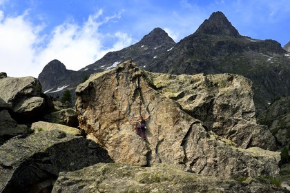 France, Alpes-Maritimes, parc national du Mercantour ( Mercantour national park), Haute-Vesubie, Gordolasque valley, rock climbing
