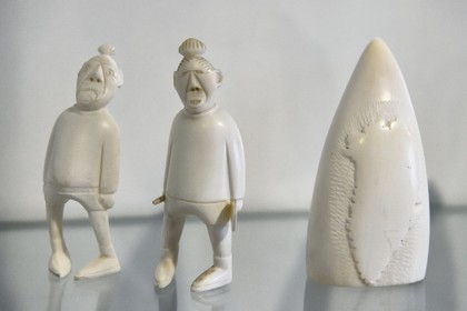 Groenland, cote ouest, baie de Baffin, Upernavik, le musée, Tupilak (sculpture rituelle)