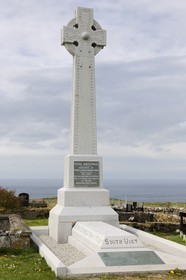 Royaume-Uni, Ecosse, région des Highlands, les Hébrides, île de Skye, pointe de Trotternish, mémorial de Flora Mac Donald qui aida Bonnie Prince Charlie à échapper aux anglais