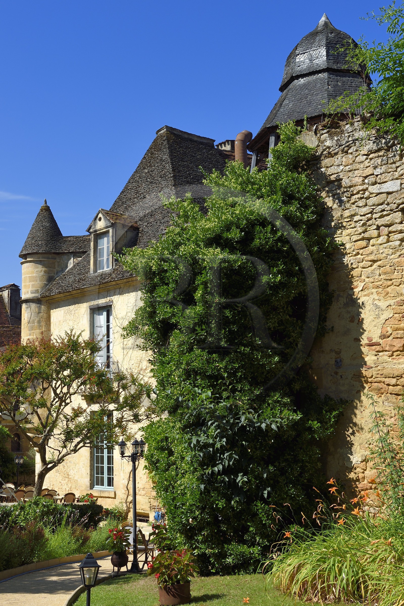 France, Dordogne (24), Périgord Noir, vallée de la Dordogne, Sarlat-la-Canéda, Le présidial où s'exercait la justice royale, haut lieu de la magistrature royale, aujourd'hui le restaurant Présidial France, Dordogne (24), Périgord Noir, vallée de la Dordogne, Sarlat-la-Canéda, Le présidial où s'exercait la justice royale, haut lieu de la magistrature royale, aujourd'hui le restaurant Présidial