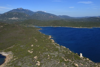 France, Corse-du-Sud (2A), Monacia-d'Aullène, tour genoise d'Olmeto (vue aérienne)