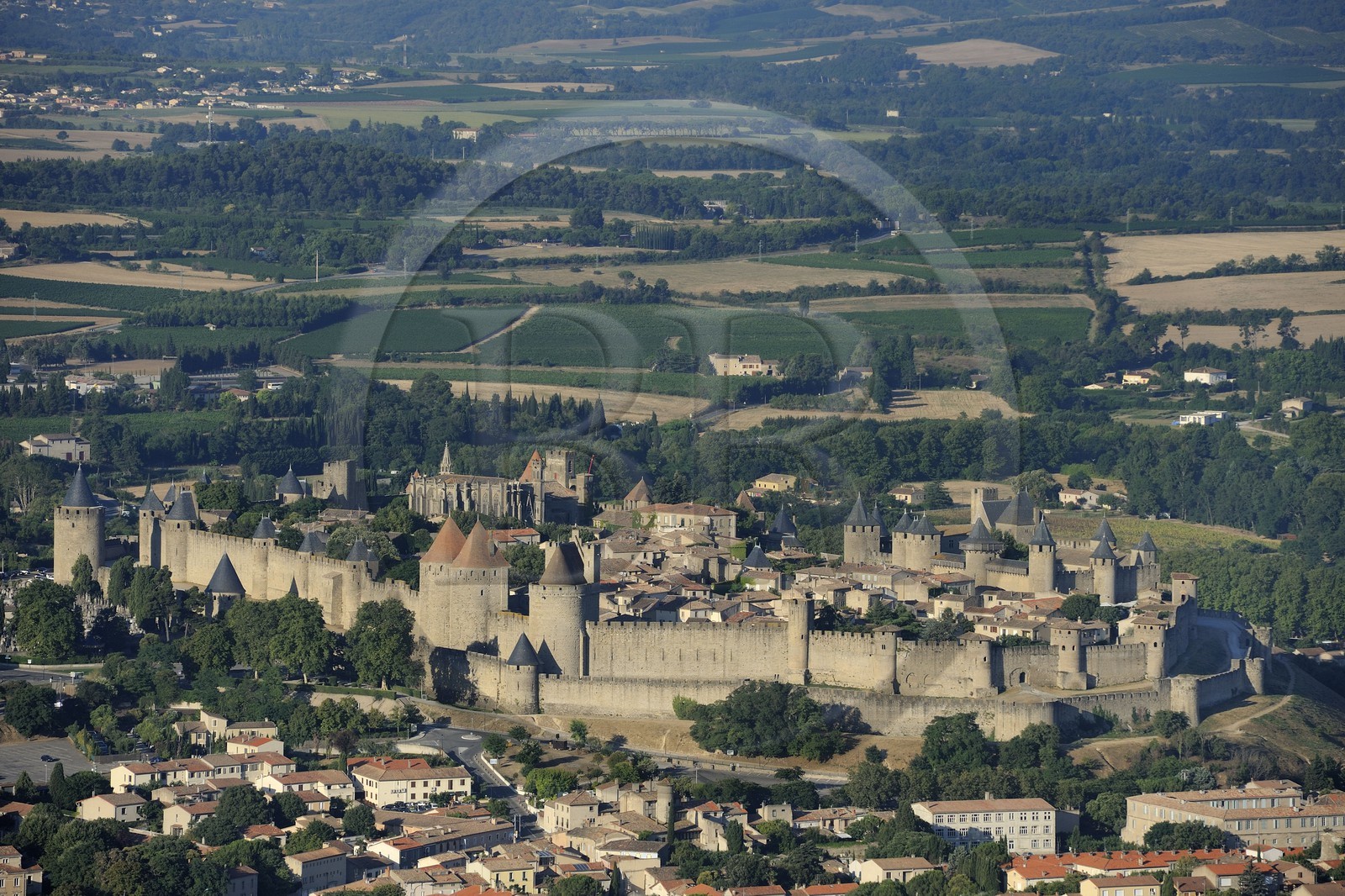France, Aude (11), Carcassonne, la cité médiévale (vue aérienne)