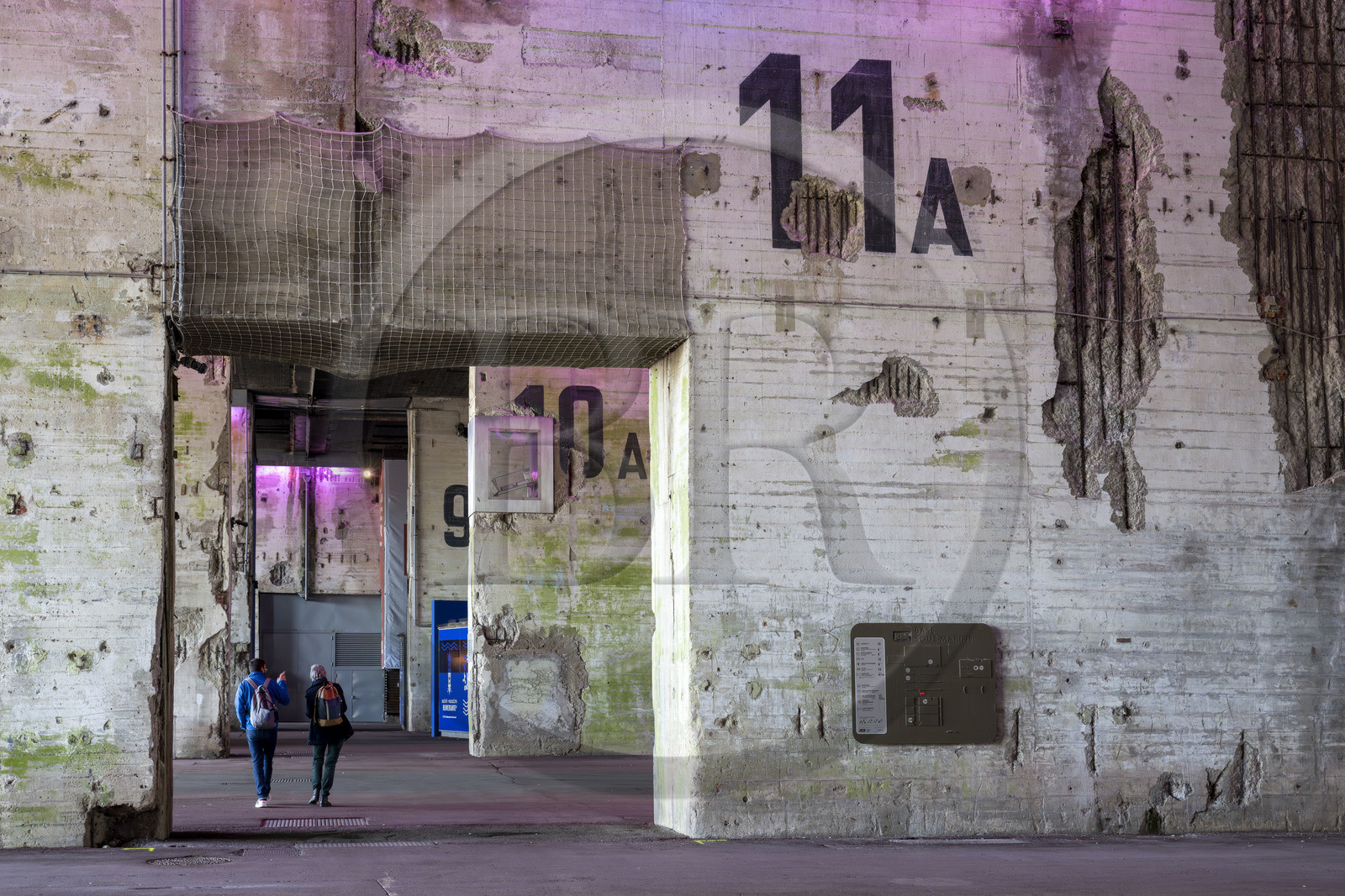 France, Loire-Atlantique (44), Saint-Nazaire, réhabilitation de la base sous-marine allemande construite lors de la dernière guerre mondiale et transformée en espace culturel
