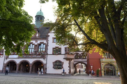 Germany, Baden-Wurttemberg, Freiburg im Breisgau, the city hall, the old right and the new one left on Rathausplatz
